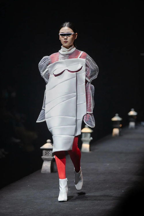 和合之美 北服2021屆畢業(yè)設(shè)計(jì)展演中的服飾傳承與創(chuàng)新